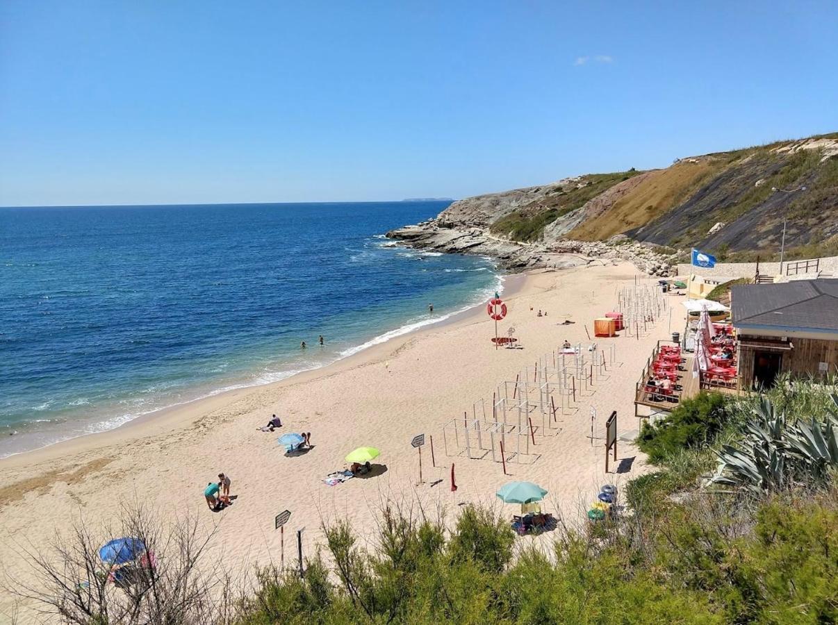 Peniche Master Bedroom With Sea View Balcony, Private Bathroom, Shared Kitchen, Swimming Pool, Surfing Resort Atouguia Da Baleia Exterior foto